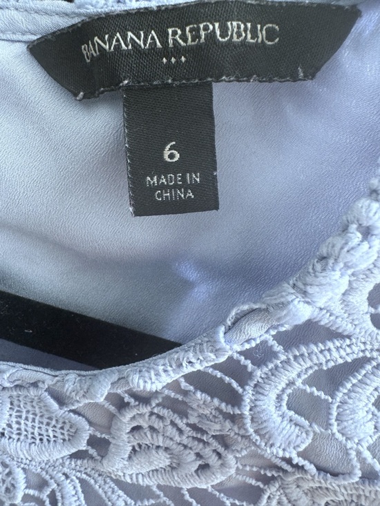 Banana Republic Lace Sheath Dress - Periwinkle (Size 6) - Picture 4 of 5